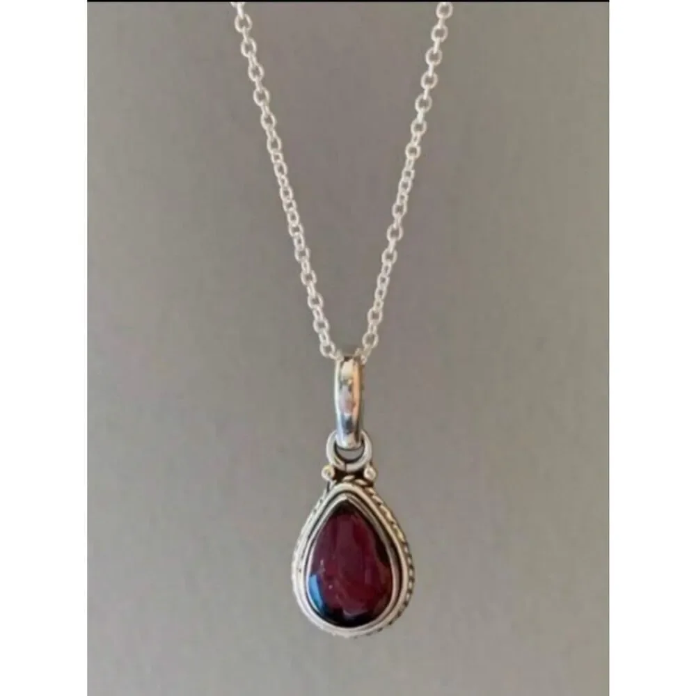 Silver Teardrop red Necklace A1815
